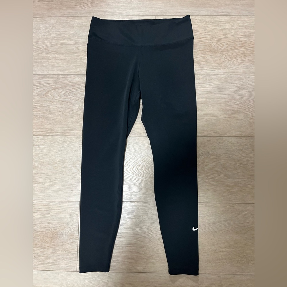 Nike Women’s Black Leggings